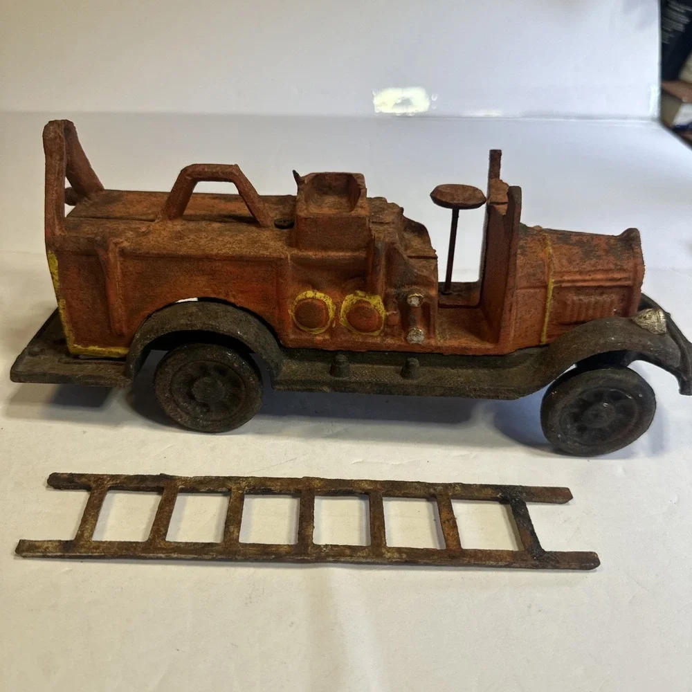 Vintage Fire Truck-Cast Iron Hook & Ladder w/ Ladder Patina